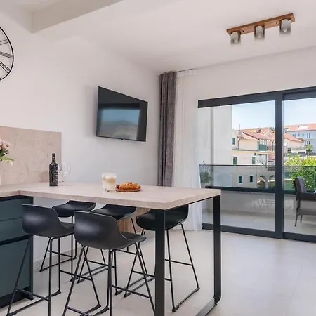 Apartmán Maris, Near The Beach, *
